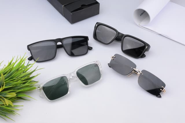 Oversized Square Frame Sunglasses